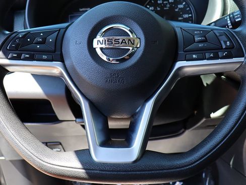 Used 2021 Nissan Kicks SV FWD image 54