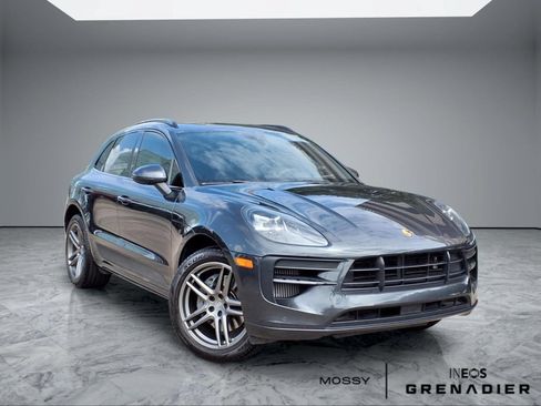 Used 2020 Porsche Macan S AWD/4WD image 1