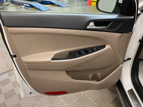 Used 2019 Hyundai Tucson Sport FWD image 15