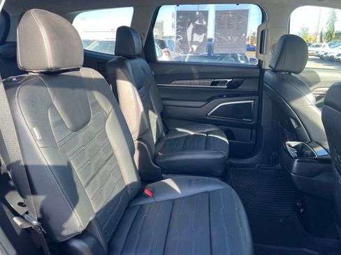 Used 2023 Kia Telluride SX Prestige image 13