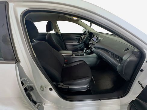 Used 2024 Nissan Sentra S image 30