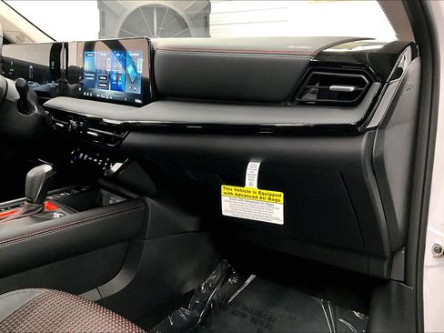 New 2026 Nissan Kicks SR w/ SR Premium Package AWD/4WD image 34