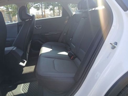 New 2026 Kia K4 EX image 21