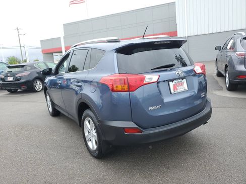 Used 2014 Toyota RAV4 XLE AWD/4WD image 3