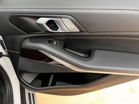 Used 2023 BMW X5 xDrive40i image 23