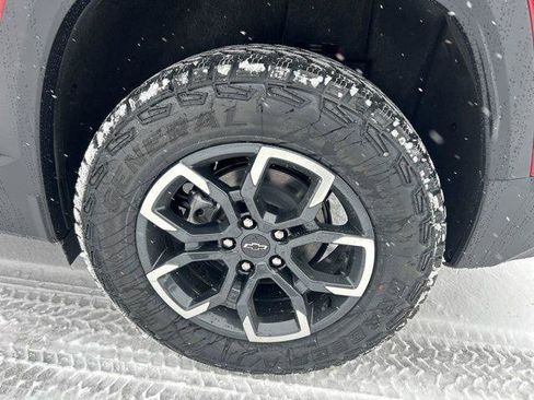 New 2026 Chevrolet Equinox ACTIV w/ Convenience Package III image 11