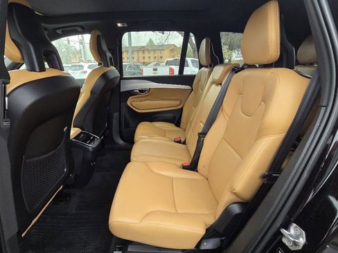 Used 2018 Volvo XC90 T5 Momentum w/ Convenience Package image 15