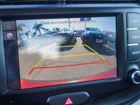 Used 2023 Kia Soul LX image 25