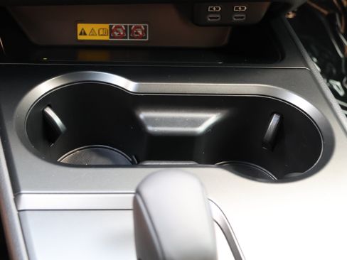 Used 2025 Lexus UX 300h FWD image 27