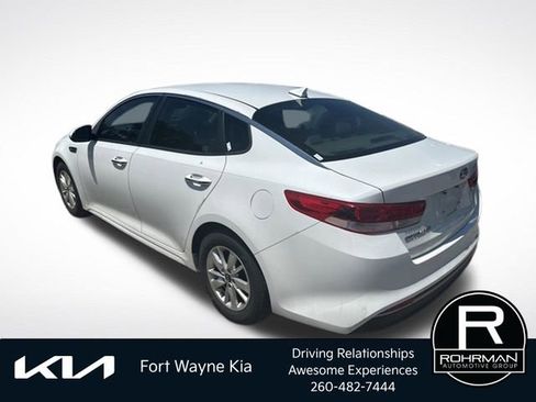 Used 2016 Kia Optima LX FWD image 3