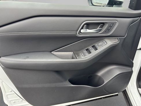 New 2026 Nissan Rogue Platinum w/ Platinum Premium Package image 22