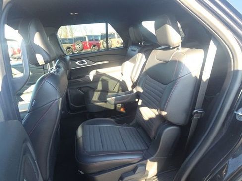 Used 2025 Ford Explorer ST-Line image 20