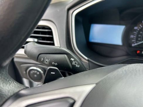 Used 2019 Ford Fusion SE FWD image 23