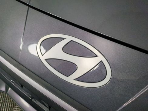 Used 2025 Hyundai Elantra Sport FWD image 13