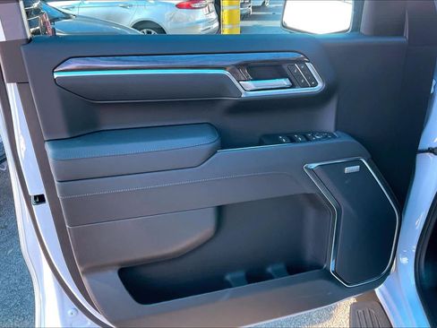 New 2026 Chevrolet Silverado 1500 LTZ w/ LTZ Premium Package image 10