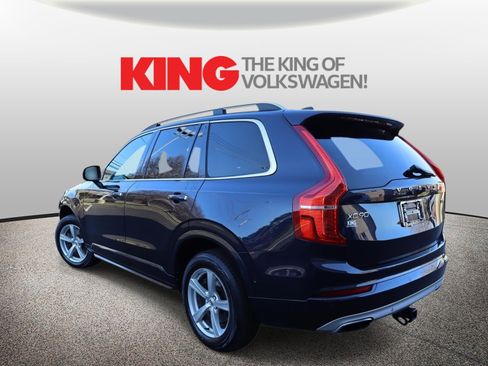 Used 2017 Volvo XC90 T5 Momentum w/ Vision Package image 6