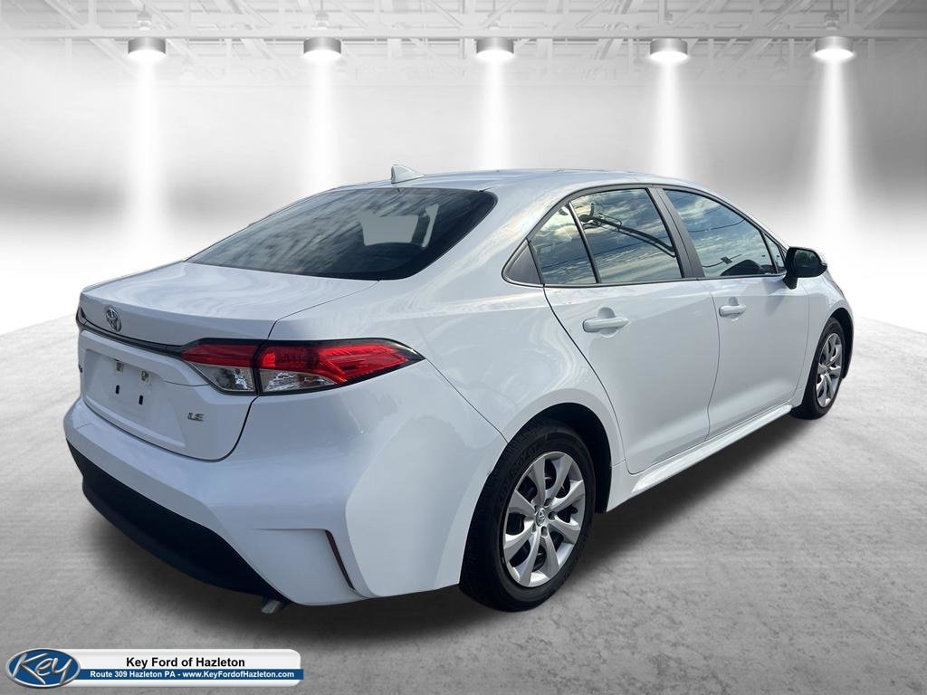 Used 2025 Toyota Corolla LE FWD image 10