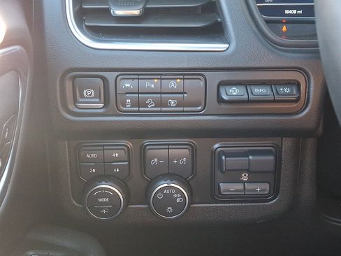 Certified 2024 Chevrolet Tahoe High Country image 24