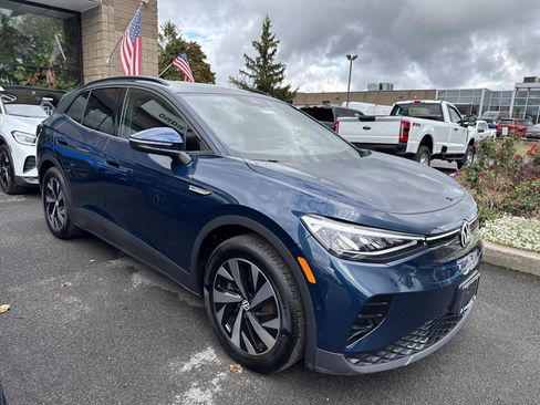 Used 2023 Volkswagen ID.4 Pro image 2