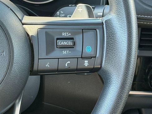 Certified 2024 Nissan Rogue SV image 24