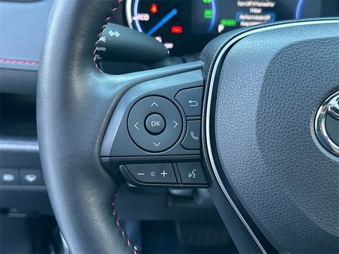 Used 2021 Toyota RAV4 SE image 23