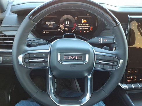 Used 2026 GMC Acadia Elevation w/ Super Cruise Package FWD image 23