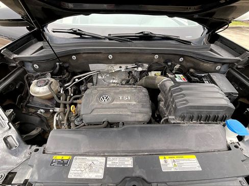 Used 2021 Volkswagen Atlas Cross Sport SE image 29