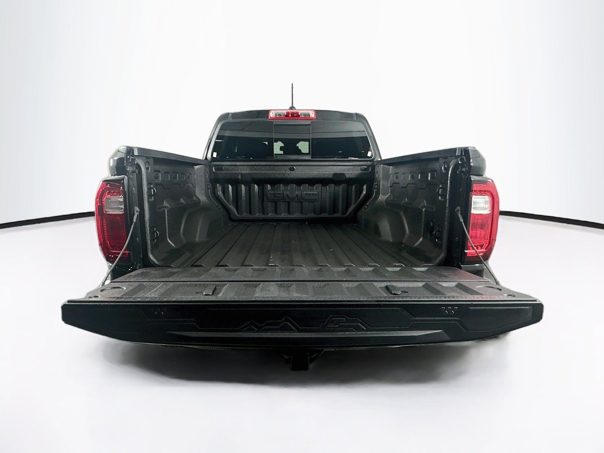 Used 2025 GMC Canyon Elevation w/ Convenience Package AWD/4WD image 30