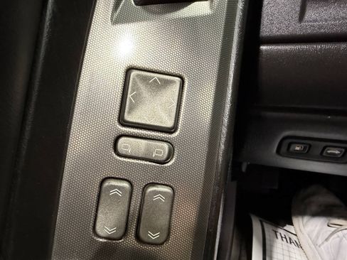 Used 2004 Cadillac XLR RWD image 30