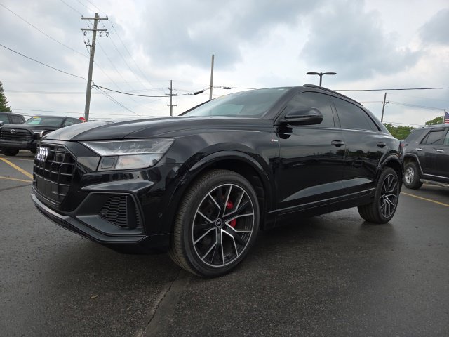 Used 2021 Audi Q8 Prestige w/ Prestige Package AWD/4WD image 3