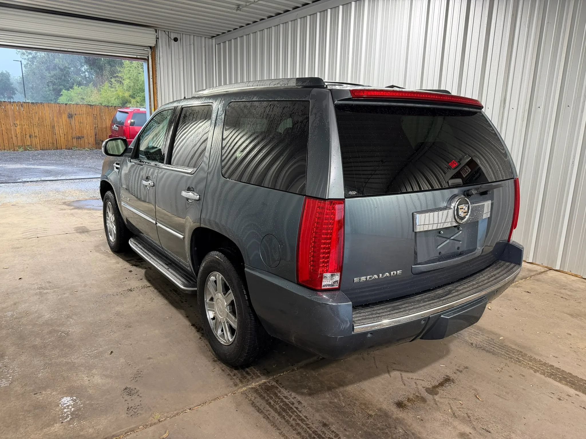 Used 2009 Cadillac Escalade 2WD image 2