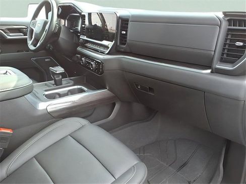 Used 2022 Chevrolet Silverado 1500 LTZ w/ LTZ Premium Package image 22