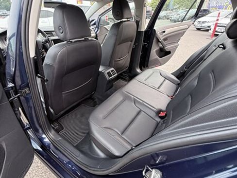 Used 2015 Volkswagen Golf S FWD image 27