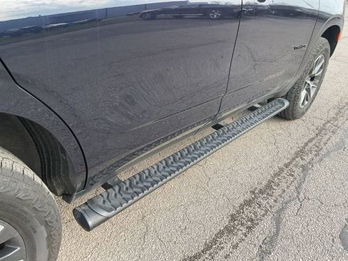 Used 2023 Chevrolet Tahoe Z71 w/ Luxury Package image 12