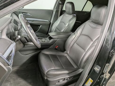 Used 2021 Cadillac XT4 Premium Luxury w/ Cold Weather Package image 17