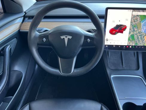 Used 2022 Tesla Model 3 RWD image 16