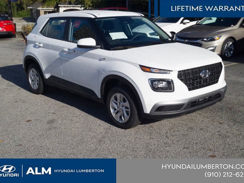 New 2026 Hyundai Venue SE FWD image 4