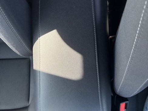 Certified 2022 Toyota Venza LE image 26