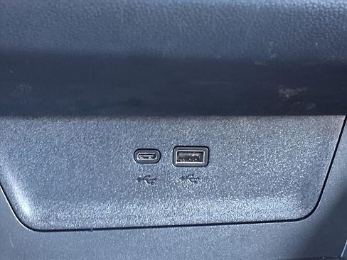 Used 2025 Chevrolet Equinox RS w/ Safety and Technology Package image 7