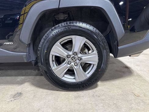 Certified 2022 Toyota RAV4 LE AWD/4WD image 10