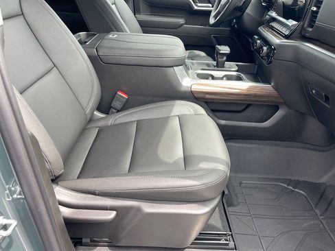 New 2026 Chevrolet Silverado 1500 LT w/ Leather Package image 18