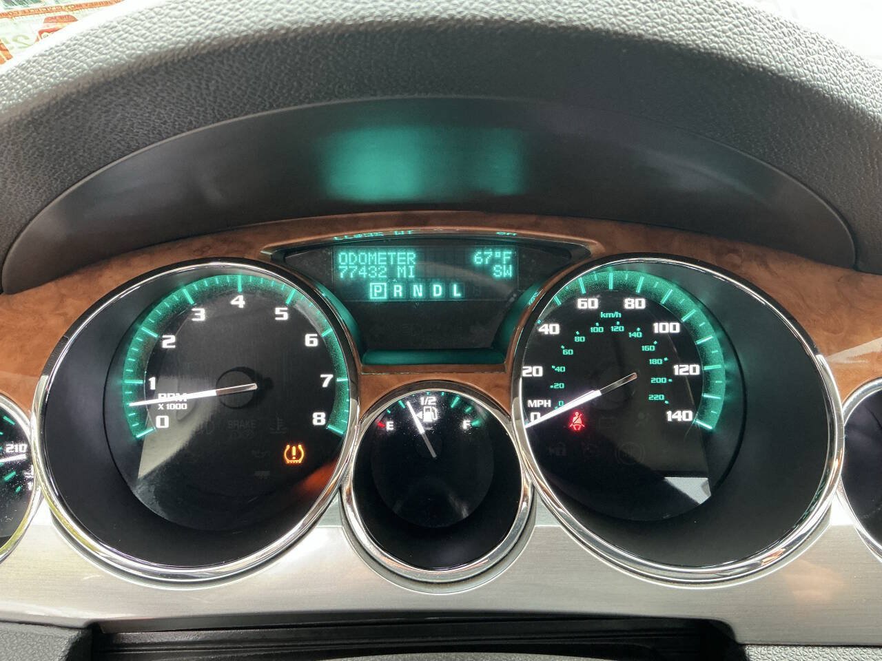 Used 2010 Buick Enclave CXL AWD/4WD image 18