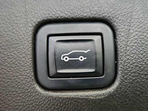 Used 2022 Chevrolet Blazer RS AWD/4WD image 30