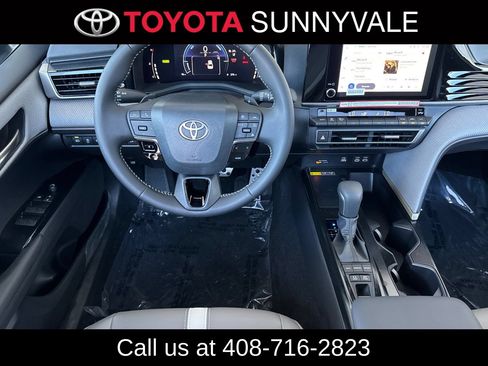 Used 2026 Toyota Camry SE w/ Convenience Package FWD image 18