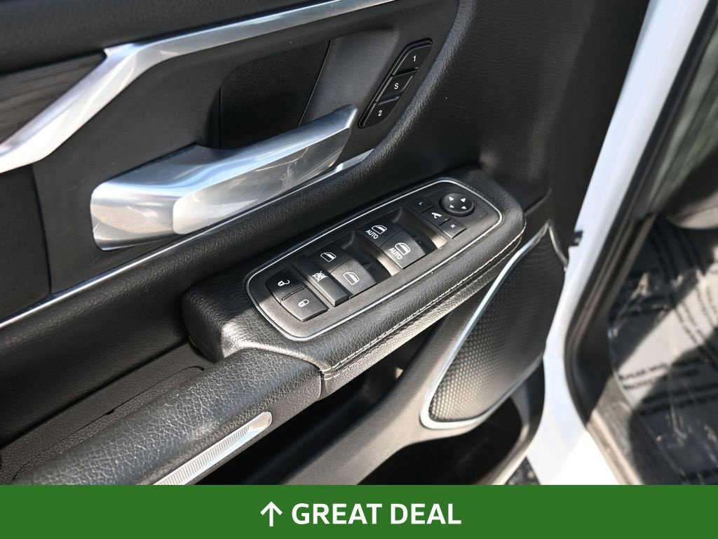 Used 2024 RAM 1500 Laramie AWD/4WD image 20