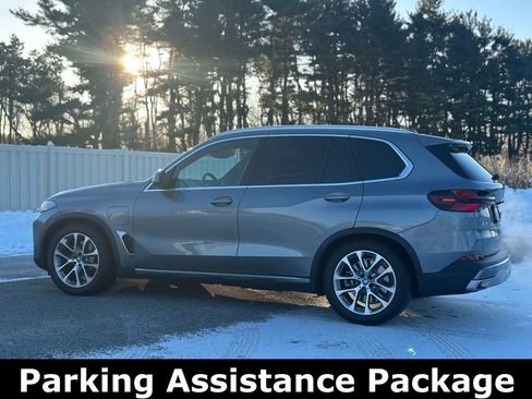 Certified 2024 BMW X5 xDrive50e w/ Premium Package image 6