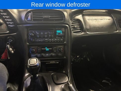 Used 2001 Chevrolet Corvette Convertible w/ Preferred Equipment Group2 image 7