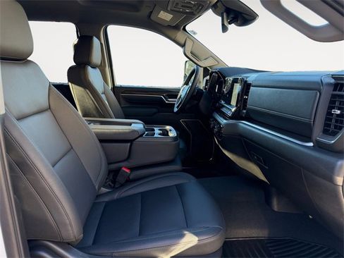 Used 2026 Chevrolet Silverado 3500 LT w/ Trail Boss Package image 15