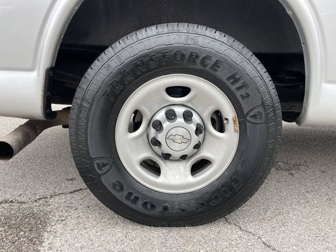 Used 2020 Chevrolet Express 2500 LS w/ Driver Convenience Package image 48