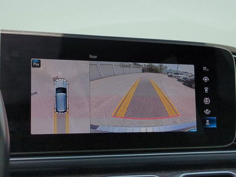 Used 2022 Mercedes-Benz GLE 350 4MATIC image 22